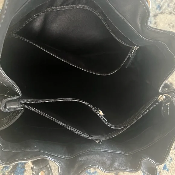 Coach purse - Picture 3 of 3